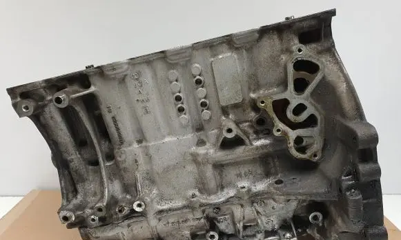 Peugeot 207 Engine block V758456680