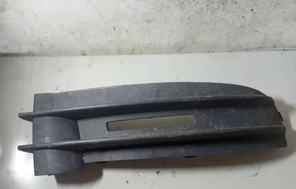 Volkswagen Caddy Front bumper lower grill 2K0853684