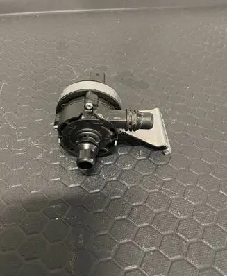 BMW M4 F82 F83 Electric auxiliary coolant/water pump 9322071 139305 0918