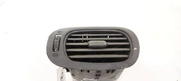 Chrysler Voyager Dash center air vent grill