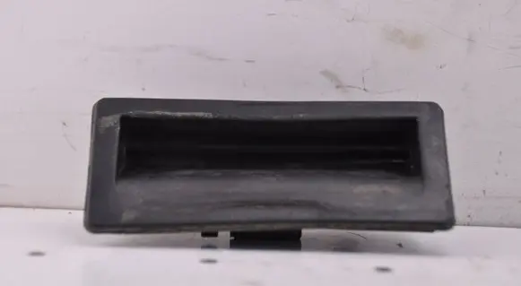 Volkswagen Touran I Tailgate/trunk/boot exterior handle 5N0827566