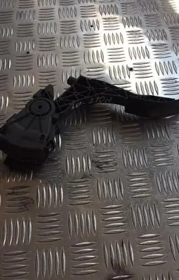 Volkswagen Polo Accelerator throttle pedal 6q1721503b