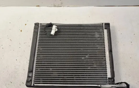 Air conditioning (A/C) radiator (interior)