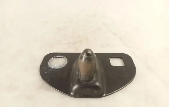 Renault Master III Loading door lock loop/hook striker 8200497819A