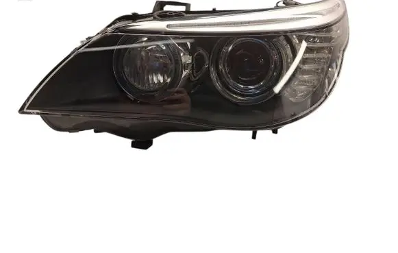 BMW 5 E60 E61 Headlight/headlamp 7044671
