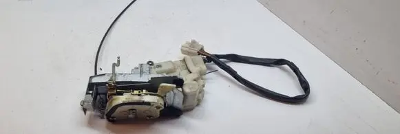 Toyota Yaris Front door lock 