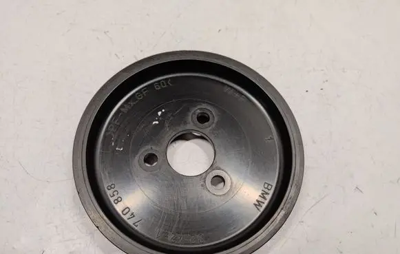 BMW 3 E46 Power steering pump pulley 32421740858