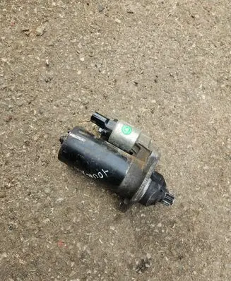 Volkswagen Touran I Starter motor SS0097