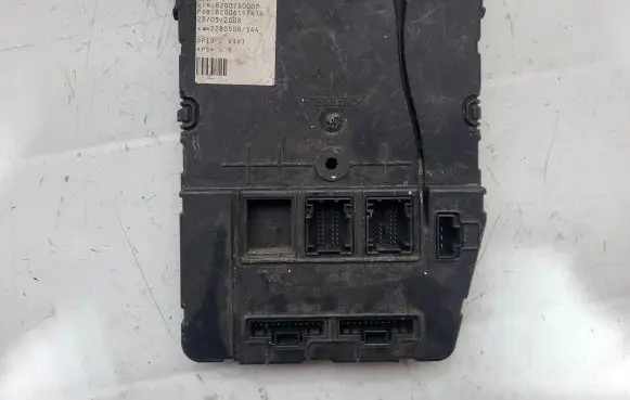 Renault Scenic II - Grand scenic II Comfort/convenience module 8200780007 8200615741B