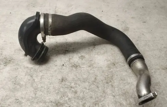 Opel Insignia A Intercooler hose/pipe 520375A