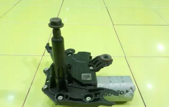 Dacia Sandero II Tailgate exterior lock 287105483R
