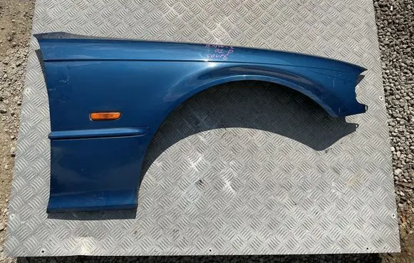 BMW 3 E46 Fender