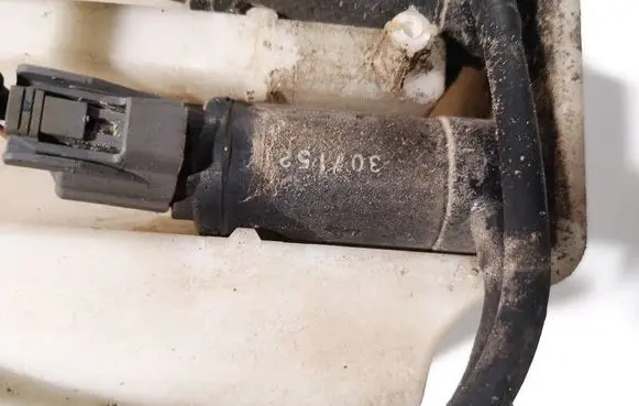 Windscreen/windshield washer pump