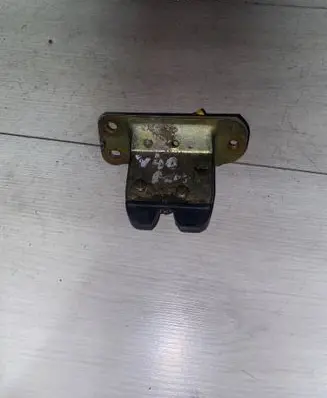 Volvo S40, V40 Tailgate/trunk/boot lock/catch/latch 30802821