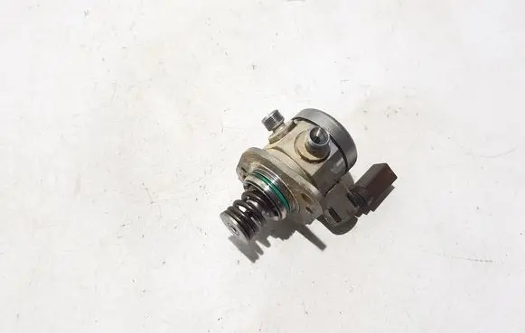 Mercedes-Benz A W177 Fuel injection high pressure pump A2820702500