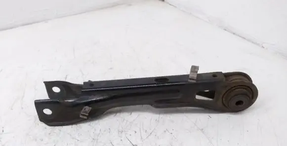 Rear control arm