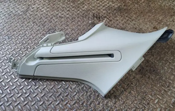 Volvo XC60 (C) pillar trim 31425704