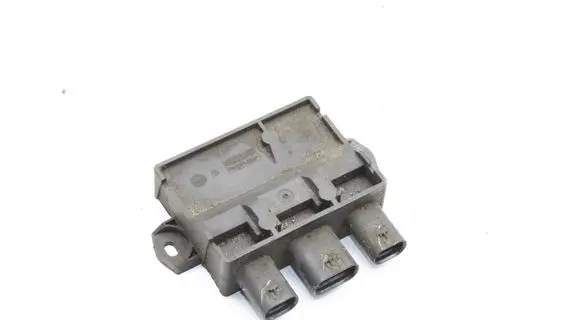 Volvo S90, V90 Tailgate/trunk control unit/module E01543100