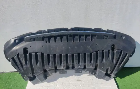 Mercedes-Benz S W222 Front bumper lower grill 2225200023