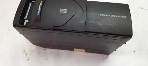 Peugeot 406 CD/DVD changer 7607700006 770039260232