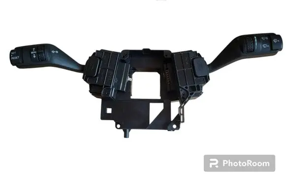 Wiper turn signal indicator stalk/switch