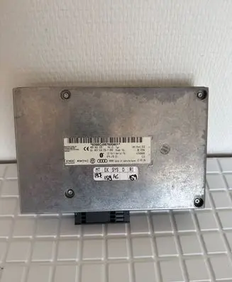 Audi A8 S8 D3 4E Bluetooth control unit module 4E0862335 4E0910336F