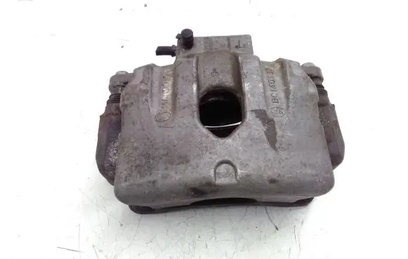 Hyundai Genesis Front brake caliper BC140135