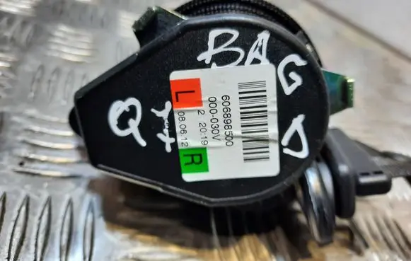 Audi Q7 4L Third row seat belt 4L0857811B 4L0857811