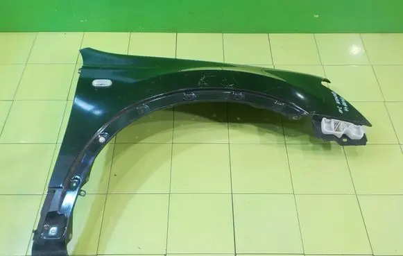 Nissan Qashqai Fender PRZOD PRAWY