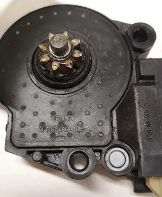 KIA Sportage Rear door window regulator motor 110440 3130034192