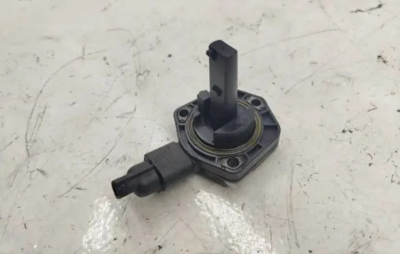 Volkswagen PASSAT B6 Oil level sensor 1J0907660C 6PR00807903