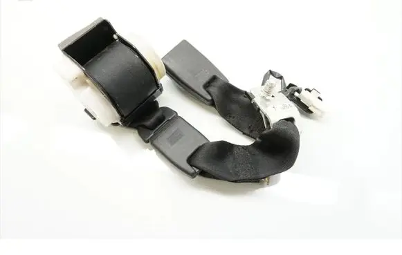 Mazda 6 Rear seatbelt T86241T