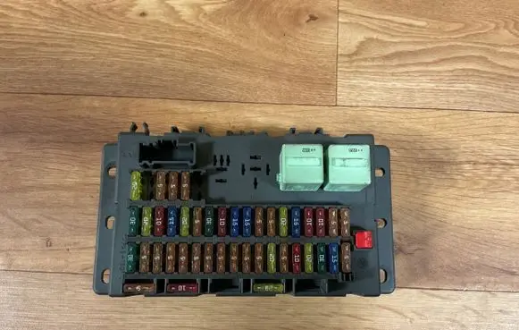 Mini One - Cooper R50 - 53 Fuse module 518030317 073036100602 509011