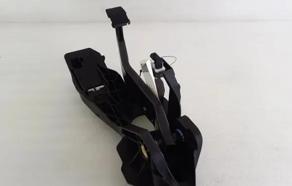 Mercedes-Benz A W177 Brake pedal A2472902400