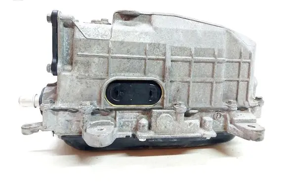 Toyota Yaris Voltage converter inverter G920052010