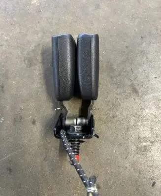 Volvo XC70 Middle seatbelt buckle (rear) 216125 738704