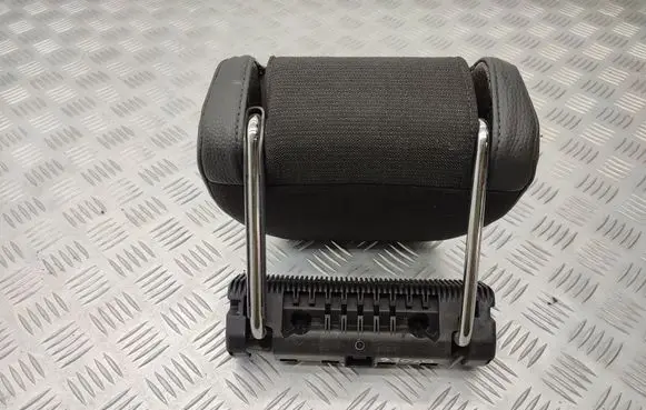 Volvo XC90 Third row seat headrest 