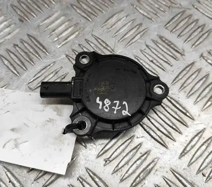 Mercedes-Benz CLS C218 X218 Camshaft pulley/ VANOS A2761560490