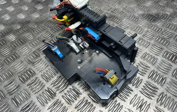 Mercedes-Benz SLK R172 SAM control unit 1729060005 1729015500 231902