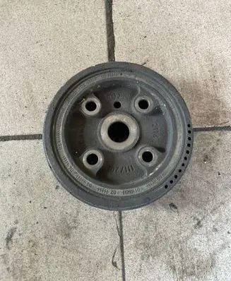 Volvo V70 Crankshaft pulley