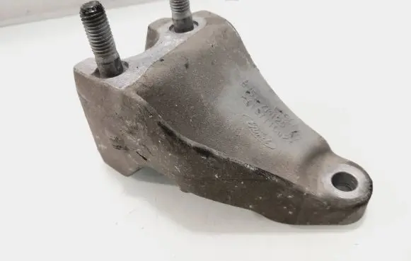 Ford Fiesta Engine mounting bracket 8v517m125ac