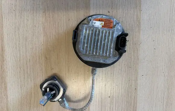Suzuki SX4 S-Cross Xenon control unit/module 2000HAC45V