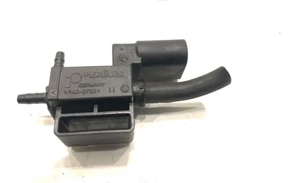 Audi A6 S6 C7 4G Fuel pressure regulator 06H906283B