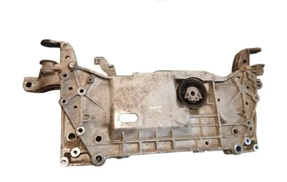 Volkswagen Touran I Front subframe 1k0199313