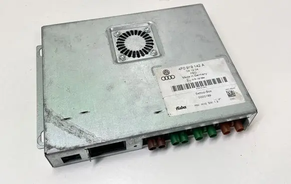 Audi A8 S8 D3 4E Video control module 4F0919142A 0000189 10R021864