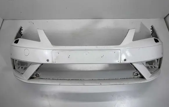 Seat Leon (5F) Front bumper 5F0807221R 5E0807217 5F0807221