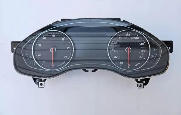 Audi A6 C7 Speedometer (instrument cluster) 4G8920982T