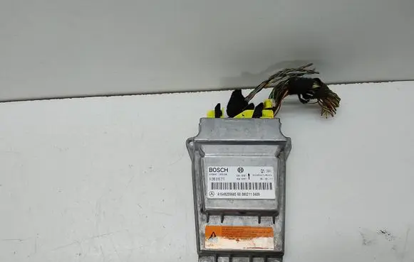 Mercedes-Benz GL X164 Airbag control unit/module 0285010217 A1648209685