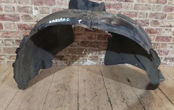 Opel Zafira C Front arch 