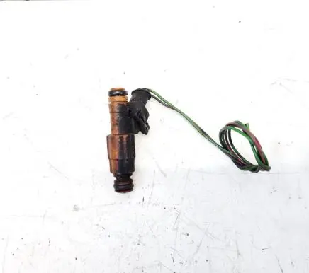 Volvo S70 V70 V70 XC Fuel injector 0280155831 9186340